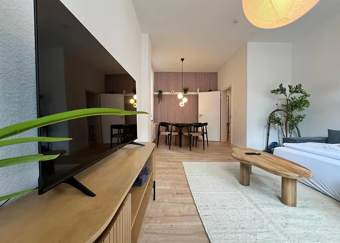 Bright Elzer Strasse